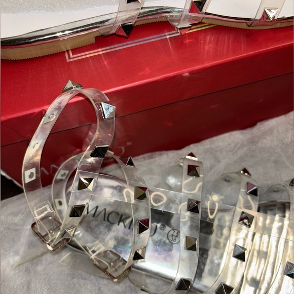 Mackin J silver sandals; clear with silver pointed studs; nice and comfortable - Picture 10 of 16